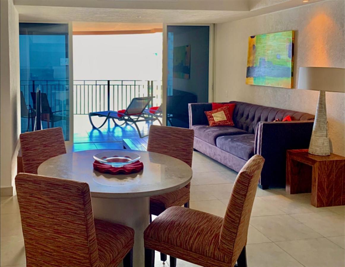 Apartamentos Grand Venetian Пуерто-Вальярта Екстер'єр фото